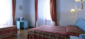 Hotel Duca D'Aosta Florence 2*,