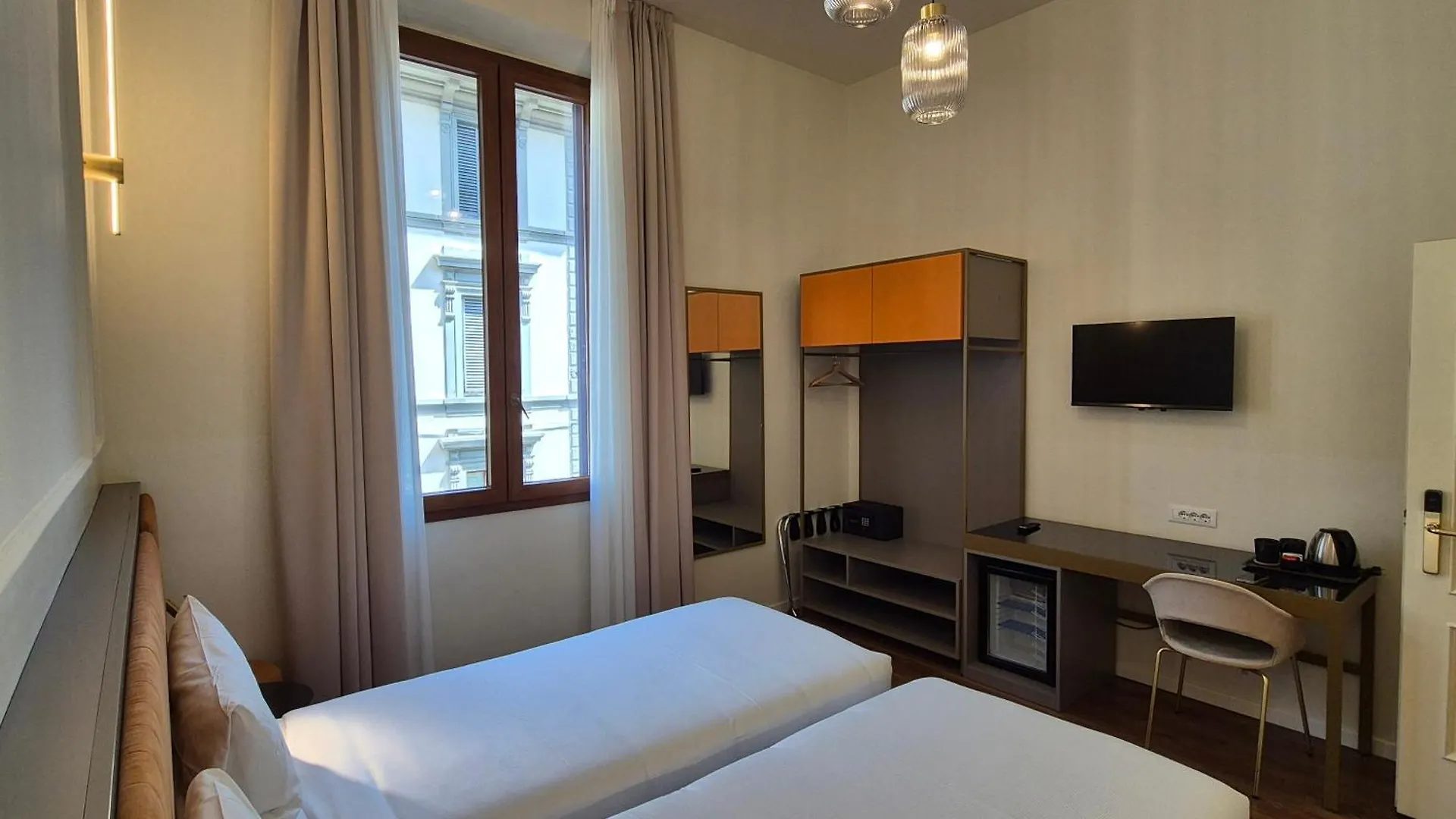 Hotel Duca D'Aosta Florence 2*,  Italy